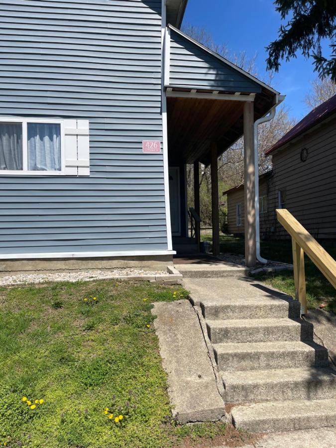 Modern Farmhouse 3 Bed, 2 Bath Apartment, Sleeps 7, Lots Of Space, Steps To Downtown, Honeywell & Eagles Theater Wabash Bagian luar foto